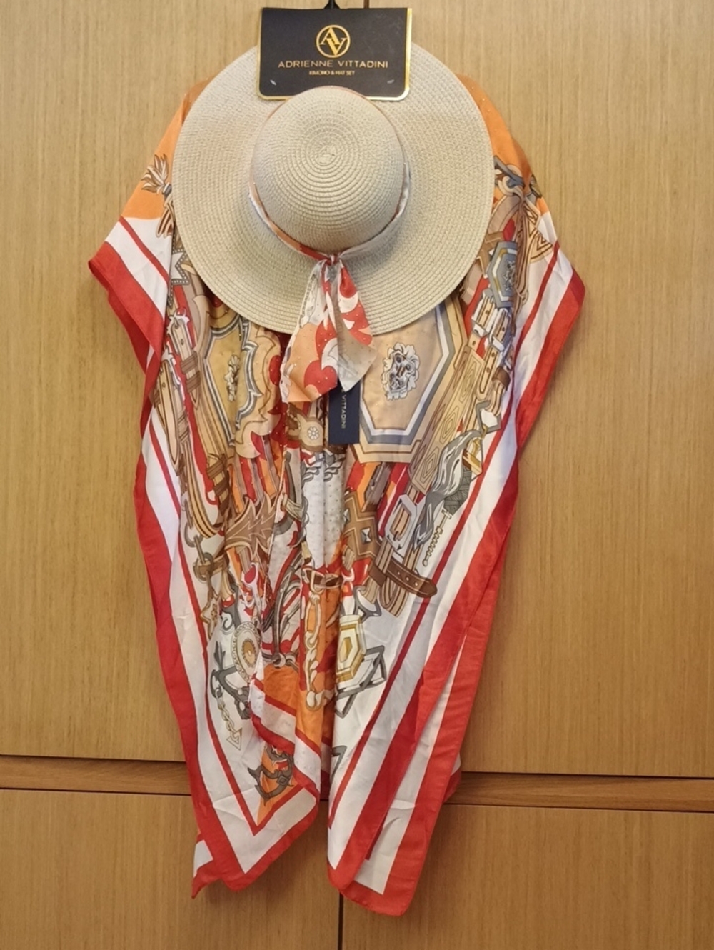 NWT Adrienne Vittadini Red, Orange & Cream Kimono With Straw Hat
